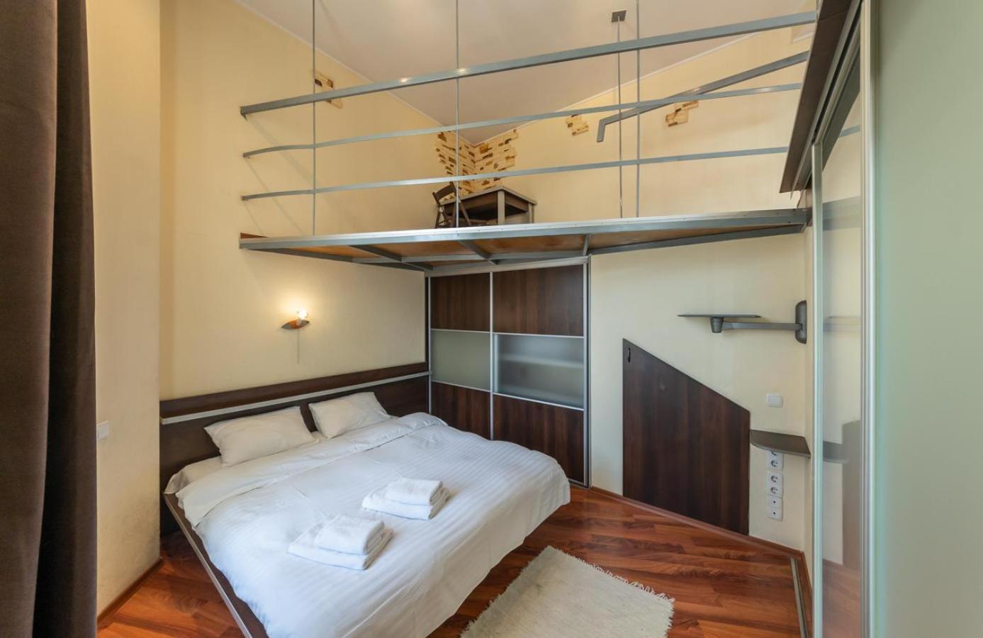 Comfortable Apartment On Mikhaylovskiy Lane Kyjev Exteriér fotografie