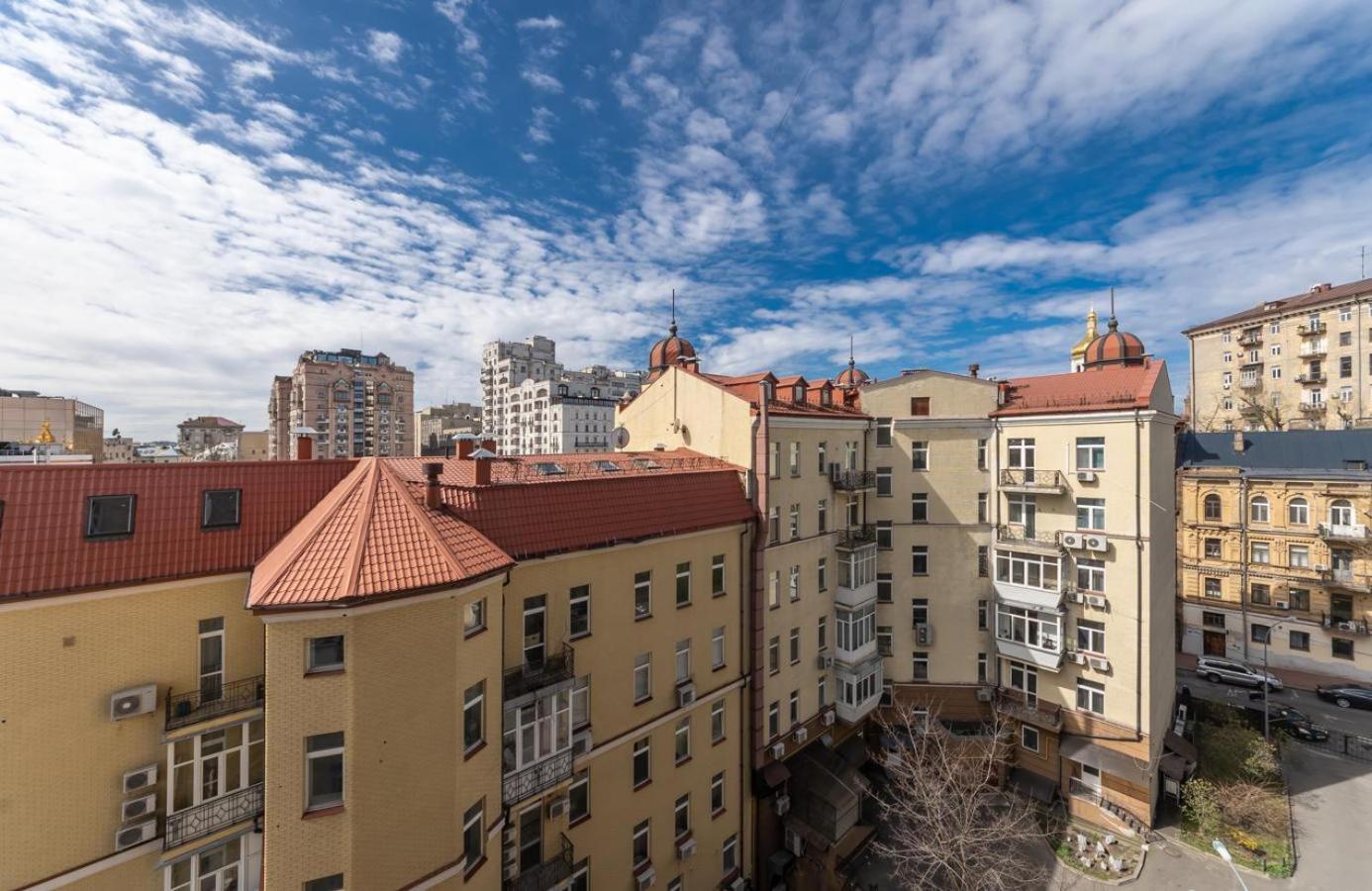 Comfortable Apartment On Mikhaylovskiy Lane Kyjev Exteriér fotografie