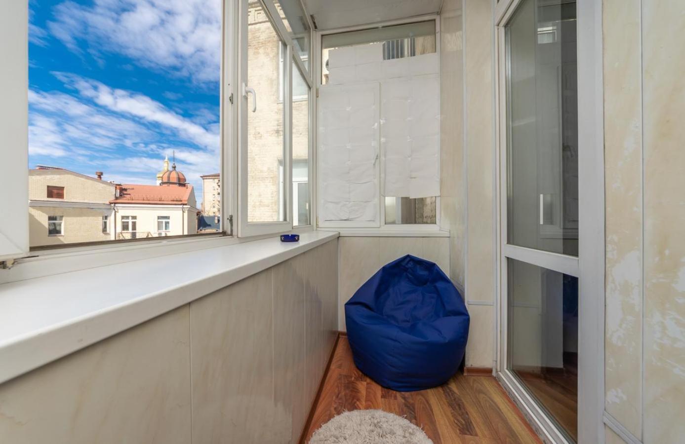 Comfortable Apartment On Mikhaylovskiy Lane Kyjev Exteriér fotografie